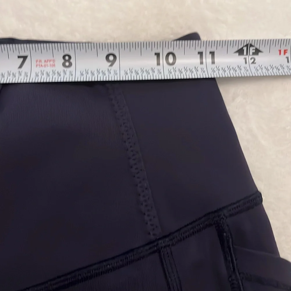 lululemon athletica sleek dark